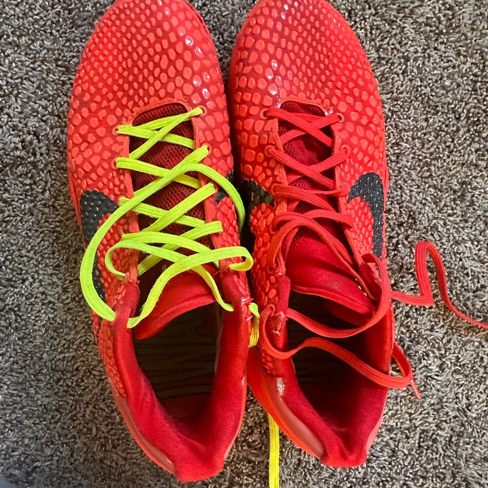Men’s Red and black kobe reverse grinches